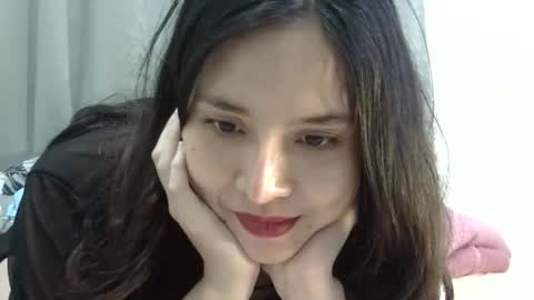 Liz Gwyneth Charlota online show from 22, 4, 2026