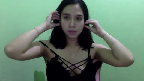 Liz Gwyneth Charlota online show from 29, 4, 2026