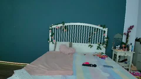 cougarmilf_ online show from 9, 7, 2026