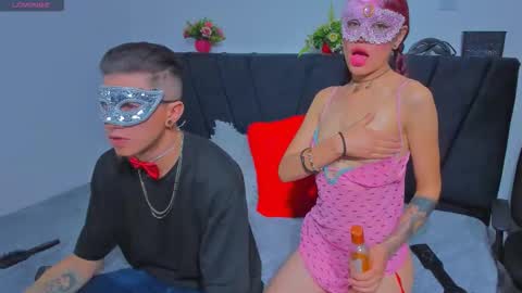 couple_2533 online show from 5, 11, 2025