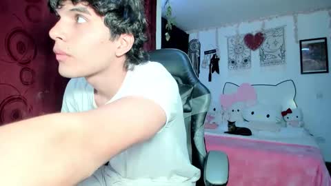 MIA LIZ AND SAM online show from 7, 4, 2026