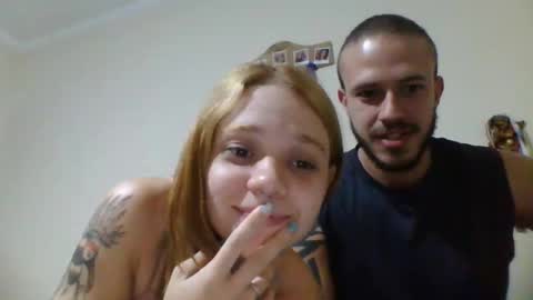 couplehot1515 online show from 18, 12, 2024