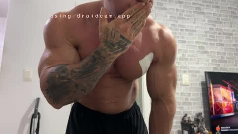 couplemuscle40 online show from 25, 3, 2026