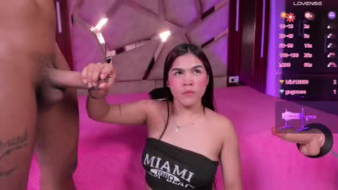 Snapshot of couplewithoutlimits_ chatting on 9, 9, 2025 couplewithoutlimits_ online show from 9, 9, 2025