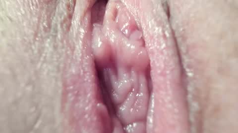 Im Courtney Nice to meet youFollow meInstagram courtneyluv778 online show from 16, 1, 2025