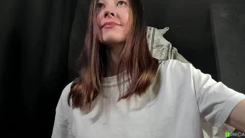 Im Courtney Nice to meet youFollow meInstagram courtneyluv778 online show from 17, 12, 2025