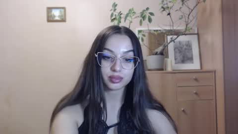 Courtney online show from 11, 2, 2025