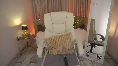 cozymell online show from 13, 7, 2026