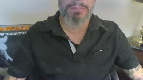 Snapshot of cpl_inlove chatting on 11, 10, 2025 cpl_inlove online show from 11, 10, 2025