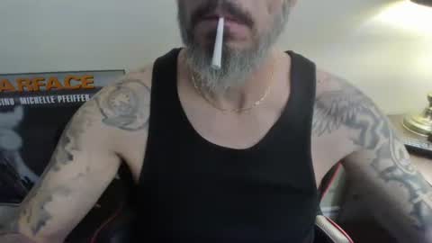 Snapshot of cpl_inlove chatting on 17, 10, 2025 cpl_inlove online show from 17, 10, 2025