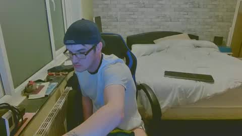 Cre8 craigy1605 TikTok craig..gray online show from 3, 3, 2025