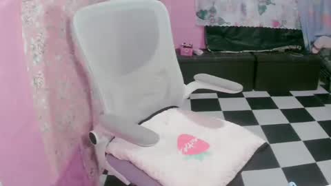 crazy_4u69 online show from 18, 6, 2026