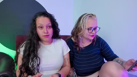 Snapshot of crazy_cakes_ chatting on 2, 12, 2024 Lexie Rose online show from 2, 12, 2024