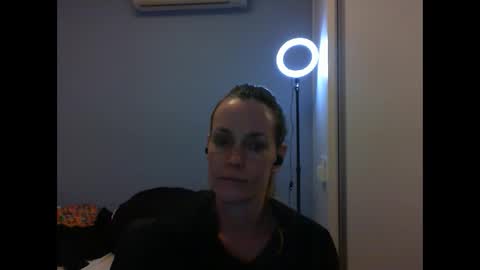Anny online show from 23, 10, 2025