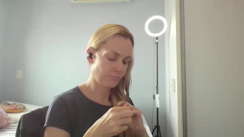 Anny online show from 29, 4, 2026