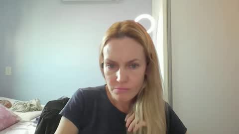 Anny online show from 30, 4, 2026