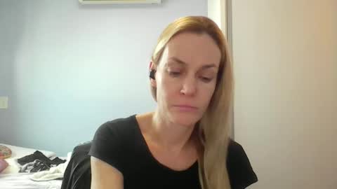 Anny online show from 8, 5, 2026