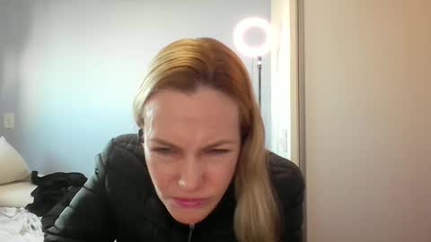 Anny online show from 3, 6, 2026