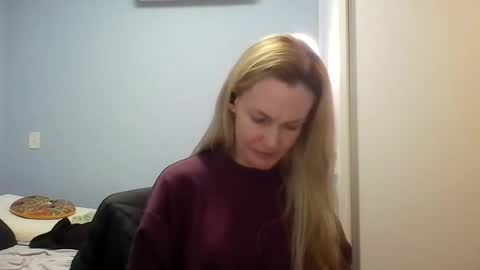Anny online show from 27, 7, 2026
