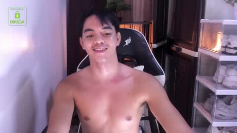 Snapshot of crazyasiancum chatting on 3, 12, 2024 Zion online show from 3, 12, 2024