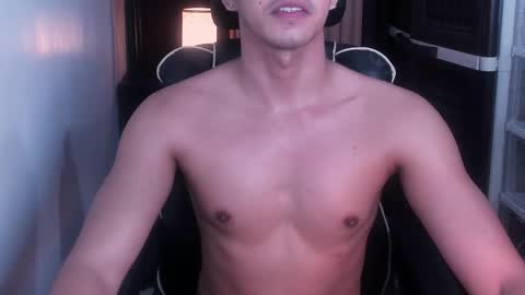 Snapshot of crazyasiancum chatting on 15, 9, 2025 Zion online show from 15, 9, 2025