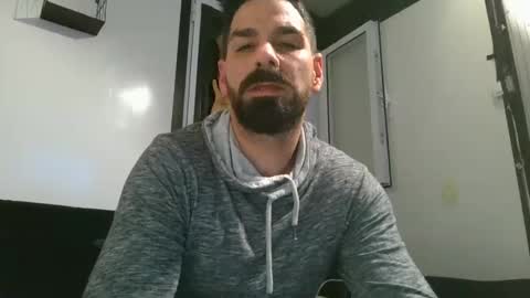 Snapshot of crazycouple1011 chatting on 30, 12, 2024 funcouple online show from 30, 12, 2024