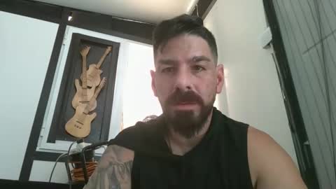 Snapshot of crazycouple1011 chatting on 11, 9, 2025 funcouple online show from 11, 9, 2025