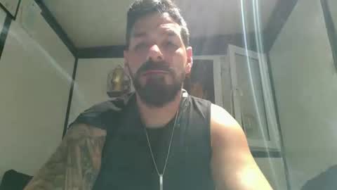 Snapshot of crazycouple1011 chatting on 4, 10, 2025 funcouple online show from 4, 10, 2025