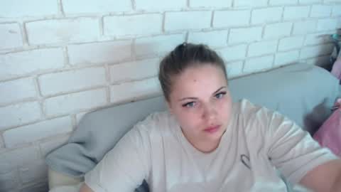 Crazyy Girl  online show from 8, 4, 2026