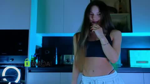 crazzy cherry online show from 8, 5, 2026