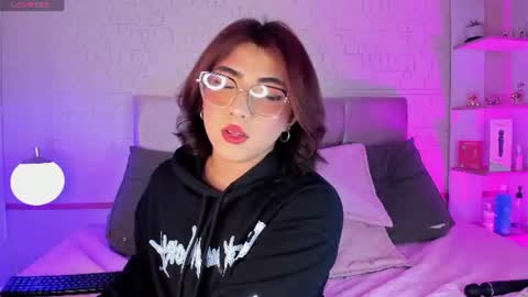 Snapshot of creamy_angelo chatting on 24, 7, 2026 creamy_angelo online show from 24, 7, 2026