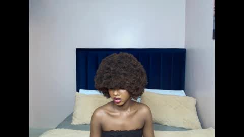 queen online show from 8, 10, 2025