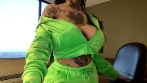 Snapshot of creamyexotica chatting on 28, 12, 2024 CreamyExotica online show from 28, 12, 2024