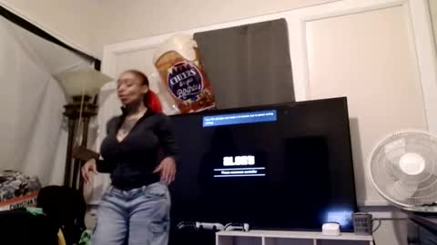 Snapshot of creamyexotica chatting on 24, 2, 2025 CreamyExotica online show from 24, 2, 2025