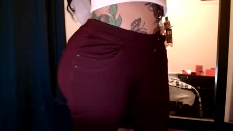 Snapshot of creamyexotica chatting on 5, 3, 2025 CreamyExotica online show from 5, 3, 2025