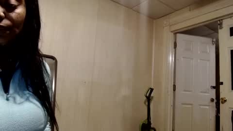 Snapshot of creamyexotica chatting on 9, 9, 2025 CreamyExotica online show from 9, 9, 2025