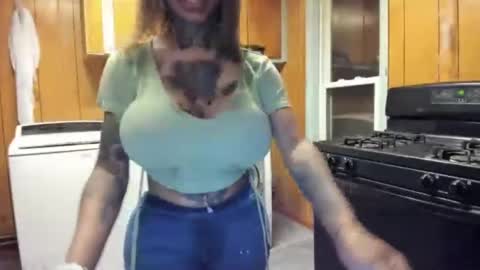 CreamyExotica online show from 18, 7, 2026