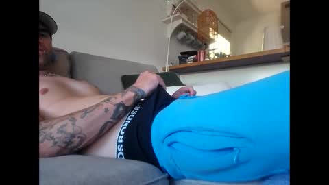 Snapshot of crimcouple chatting on 2, 2, 2026 crimcouple online show from 2, 2, 2026