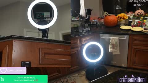 Crimson Kitten online show from 27, 11, 2025