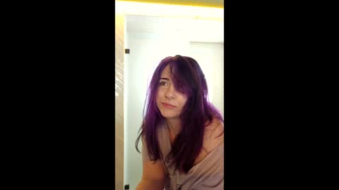 Crimson Kitten online show from 11, 5, 2026