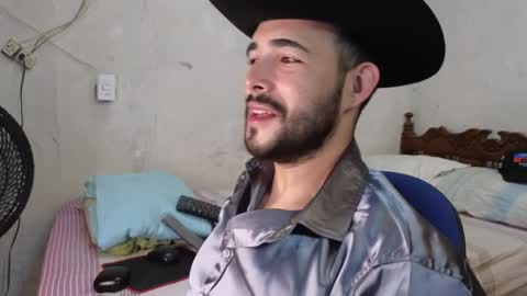 Snapshot of cris_simons chatting on 15, 12, 2024 cris_simons online show from 15, 12, 2024