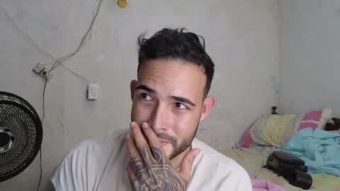 Snapshot of cris_simons chatting on 4, 2, 2025 cris_simons online show from 4, 2, 2025