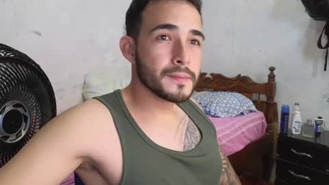 Snapshot of cris_simons chatting on 6, 2, 2025 cris_simons online show from 6, 2, 2025