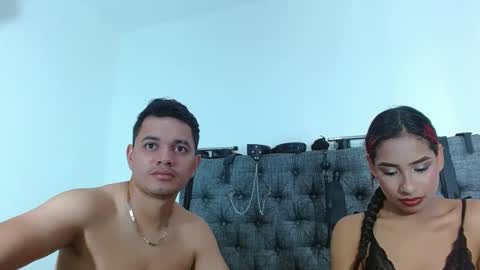 Snapshot of crisandmery chatting on 27, 2, 2025 CRISANDMERY online show from 27, 2, 2025