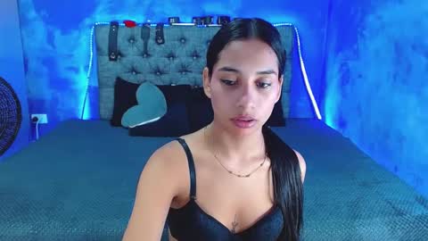 Snapshot of crisandmery chatting on 10, 9, 2025 CRISANDMERY online show from 10, 9, 2025