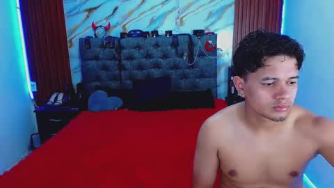 Snapshot of crisandmery chatting on 23, 3, 2026 CRISANDMERY online show from 23, 3, 2026