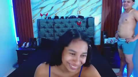 CRISANDMERY online show from 17, 6, 2026