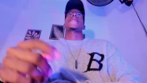 criss_zuri online show from 14, 4, 2026