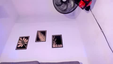 criss_zuri online show from 6, 5, 2026