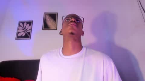 criss_zuri online show from 28, 7, 2026